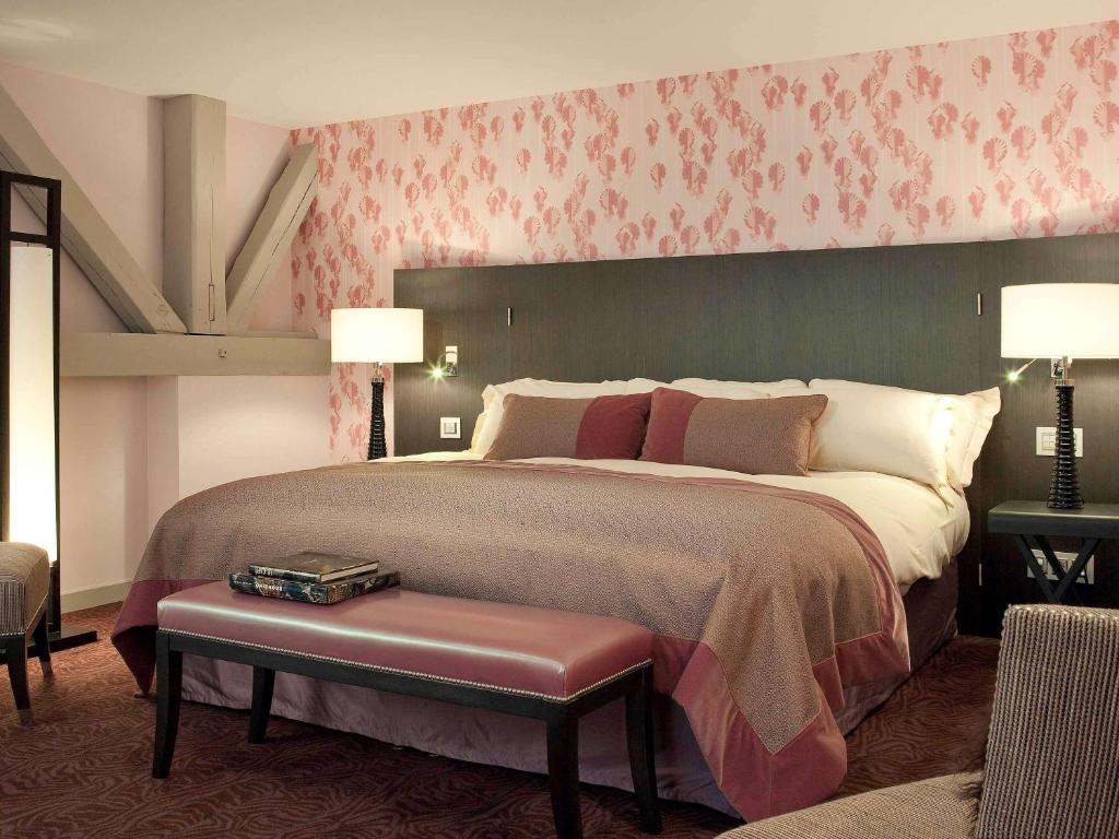 Chambre Grand Hôtel La Cloche Dijon - MGallery Hôtels Spa à Centre-ville de Dijon Chambre Grand Hôtel La Cloche Dijon - MGallery Hôtels Spa à Centre-ville de Dijon