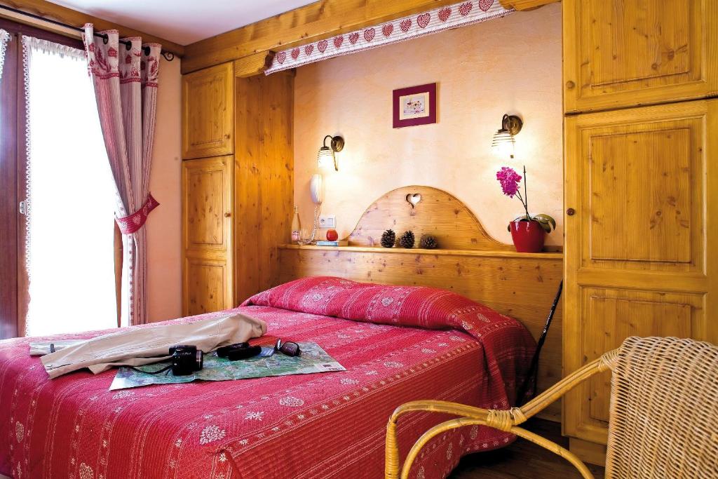 Chambre Hôtel Belalp Spa à Châtel Chambre Hôtel Belalp Spa à Châtel