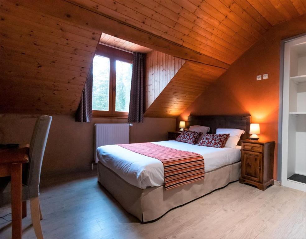 Chambre Hôtel Spa Hôtel Spa à Lans-en-Vercors Auberge De La Croix Perrin