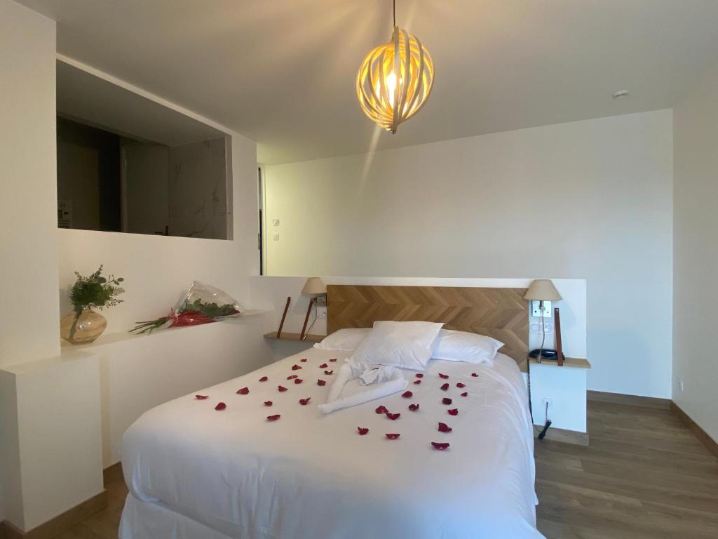 Chambre Hôtel Spa LA TOUR AUX CRABES près de la plage Dieppe Chambre Hôtel Spa LA TOUR AUX CRABES près de la plage Dieppe