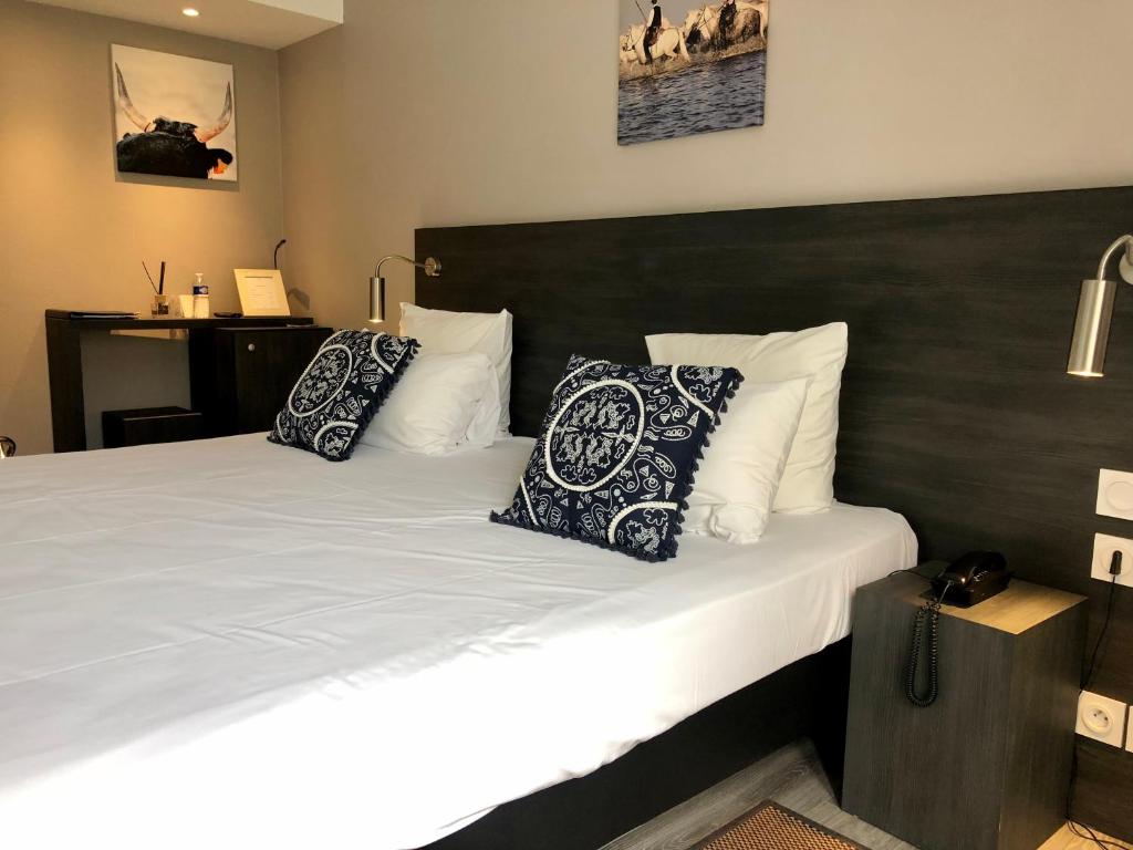 Chambre Spa à Aigues-Mortes Hôtel Saint Louis