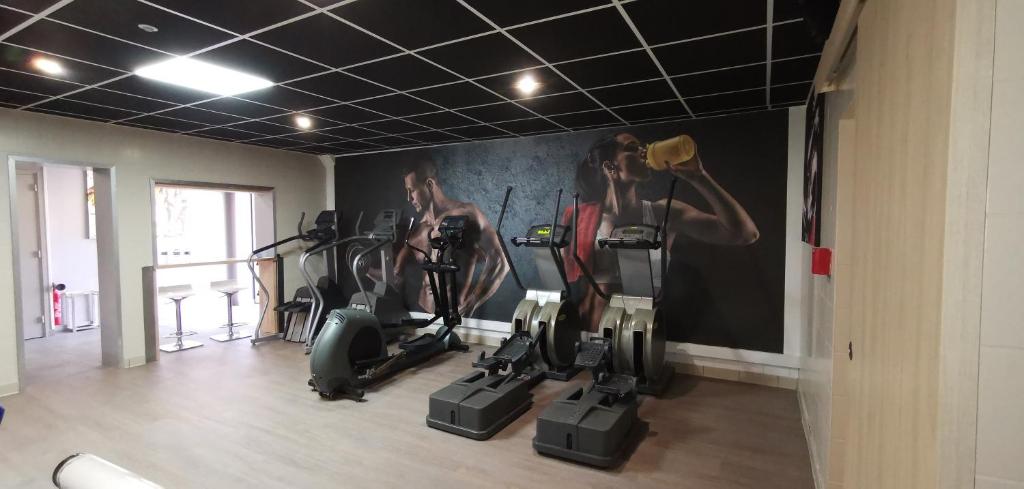 Gymnase Hôtel & SPA Le Renard Centre Châlons-en-Champagne