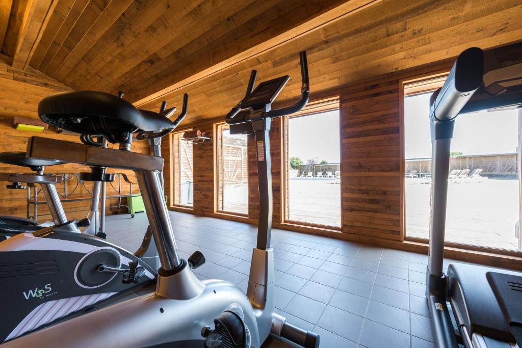 Gymnase Hôtel Spa Chateau Du Boisniard Chambretaud