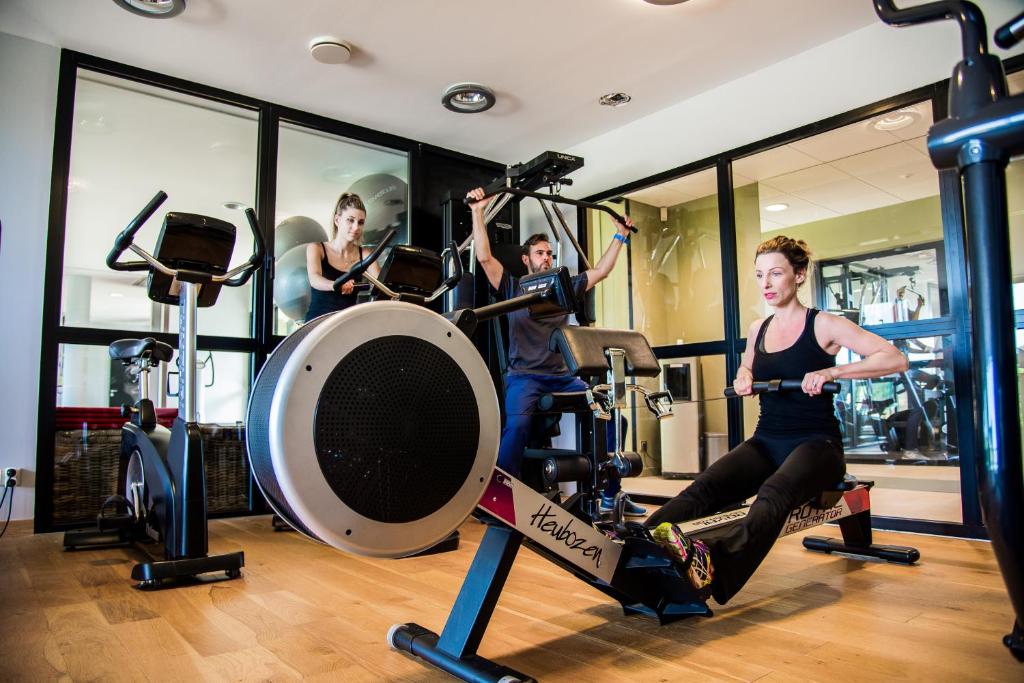 Gymnase Hôtel Spa Saint-Galmier Domaine la Charpinière, The Originals Collection