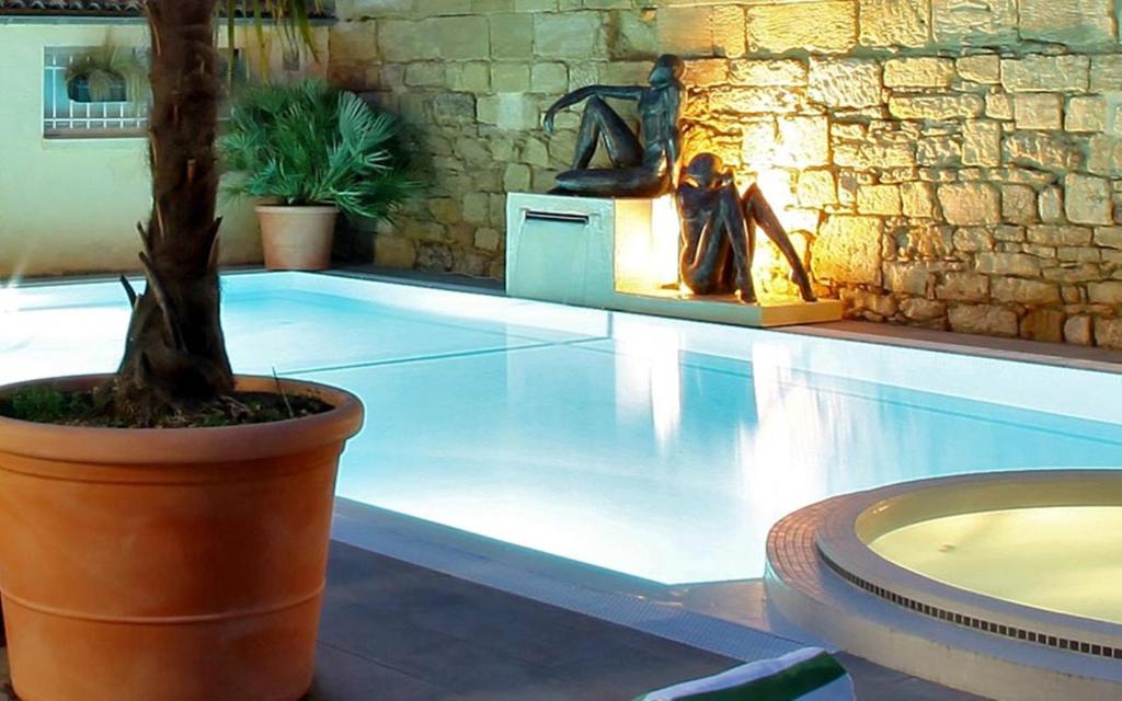 Hôtels Spa Sarlat-la-Canéda Plaza Madeleine Piscine Intérieure