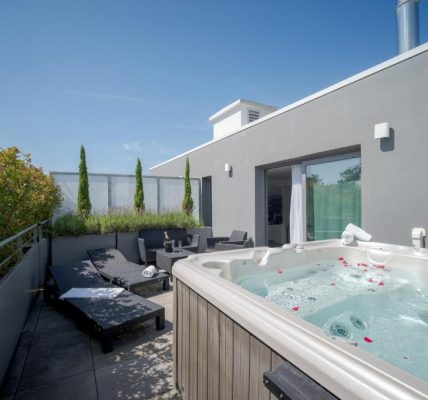 Hôtels Spa à La Rochelle Central Park Relax