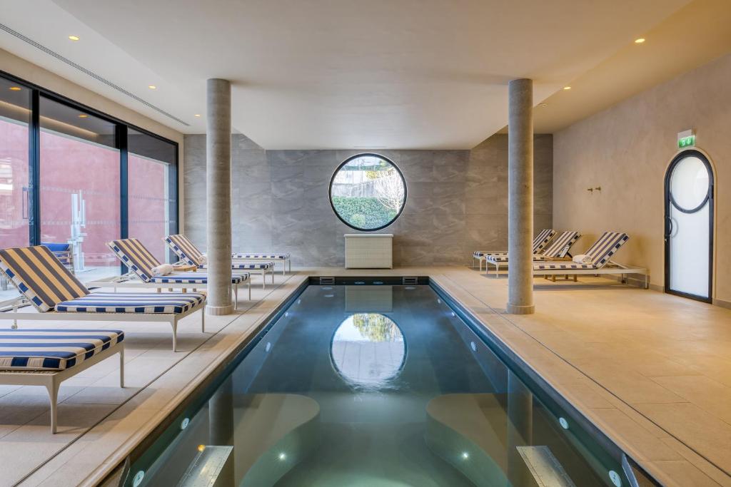 Hôtels Spa à Nîmes Maison Albar L’Imperator Piscine Intérieure