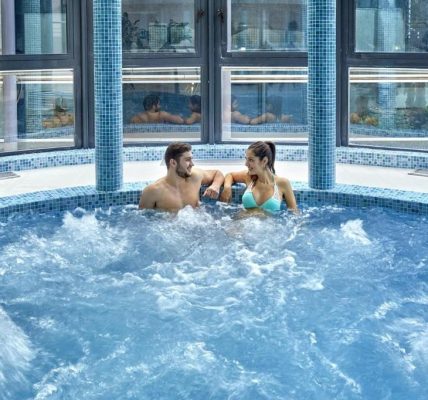 Jacuzzi Aquabella Hôtel & Spa à Aix-en-Provence