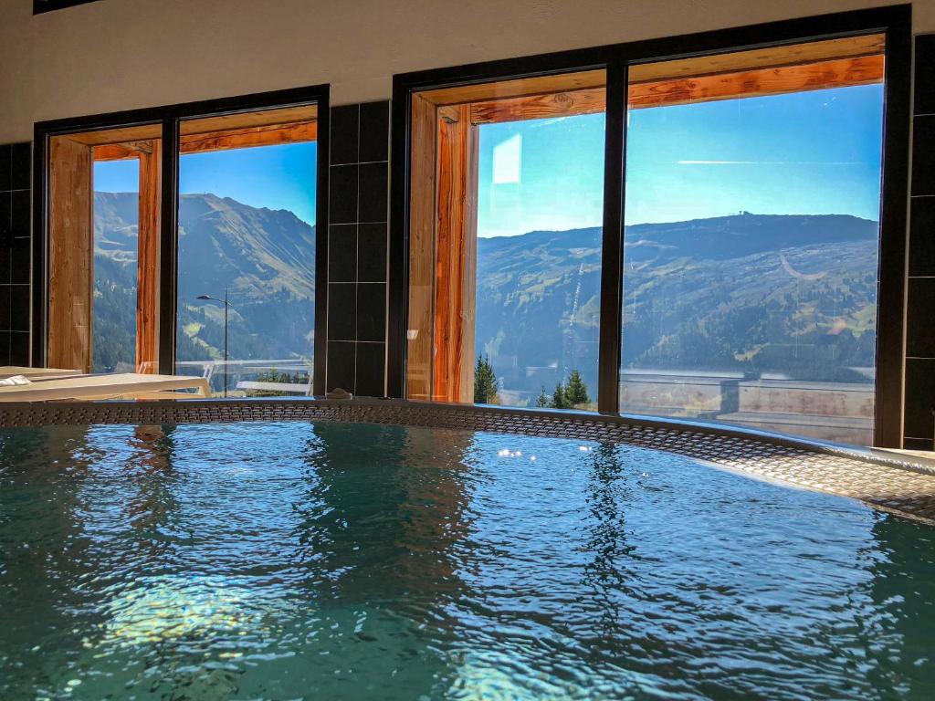 Jacuzzi Dormio Resort Les Portes du Grand Massif Hôtels Spa à Flaine