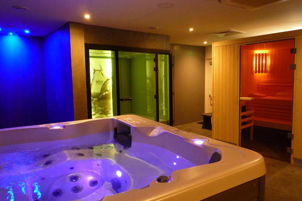 Jacuzzi Hôtel Ginkgo - SPA Biloba Hôtels Spa à Quimper