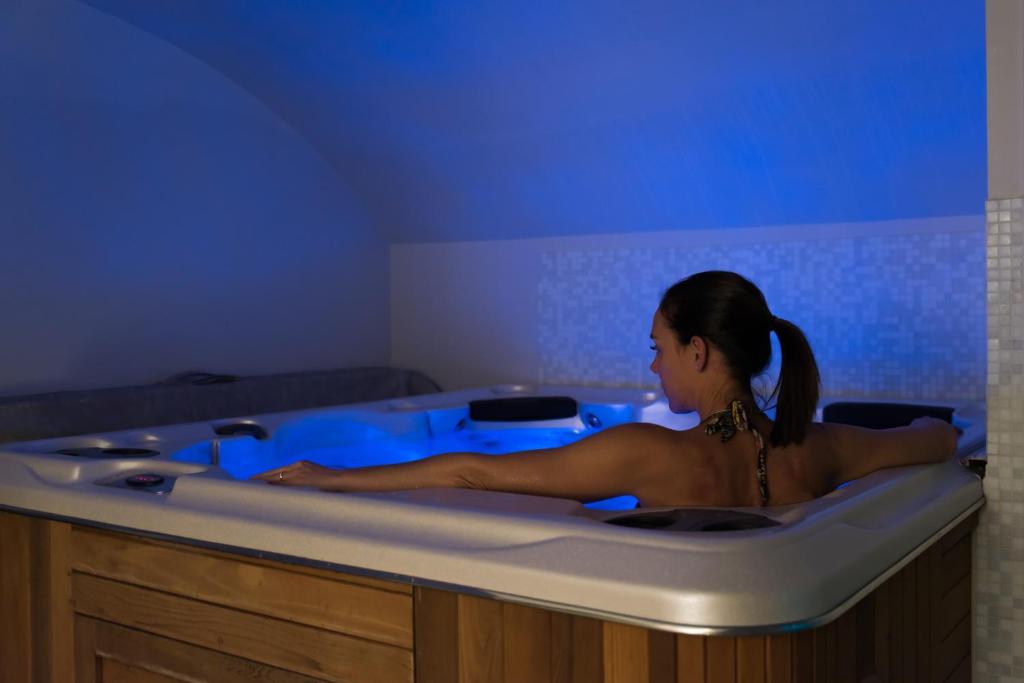 Jacuzzi Hôtel Spa Empreinte Hôtel & Spa Orléans Jacuzzi Hôtel Spa Empreinte Hôtel & Spa Orléans