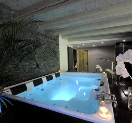 Jacuzzi Hôtel Spa Le Saint Barnabe & Spa - near Guebwiller Buhl