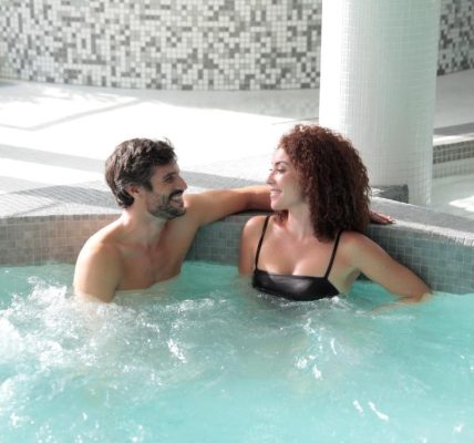 Jacuzzi Hôtel Spa à La Grande Motte Hôtel Les Corallines – Thalasso & Spa