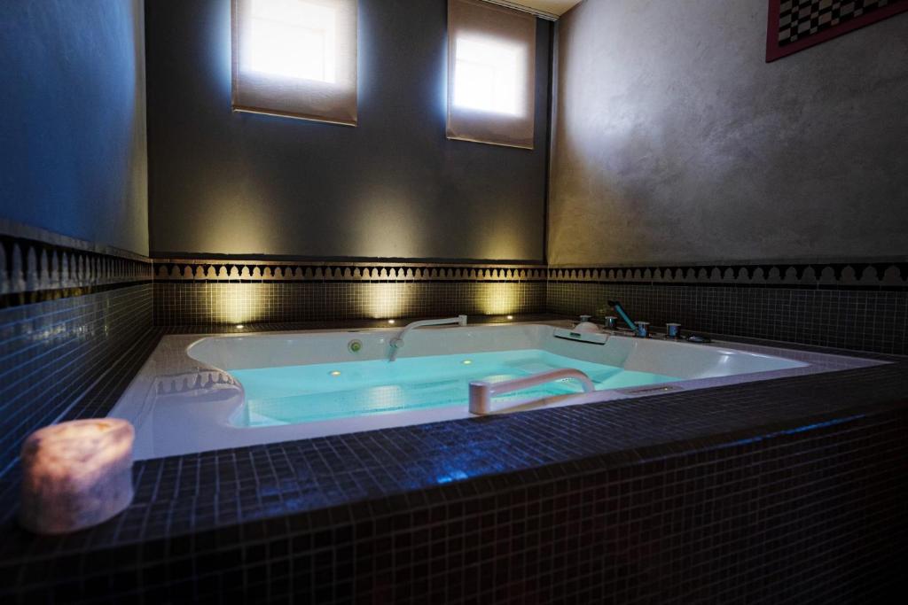 Jacuzzi La Clairière bio & spahotel Hôtels Spa à La Petite-Pierre Jacuzzi La Clairière bio & spahotel Hôtels Spa à La Petite-Pierre
