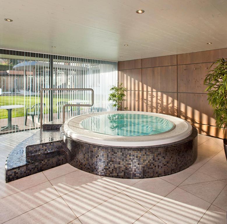 Jacuzzi Logis Hotel Restaurant Muller Hôtels Spa à Niederbronn-les-Bains