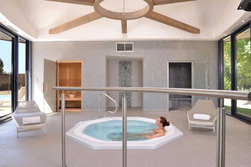 Jacuzzi Logis Le Parc Hôtel & Spa Château-Gontier
