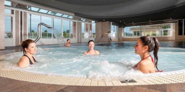 Jacuzzi Mercure Thalasso & Spa Port Fréjus Hôtels