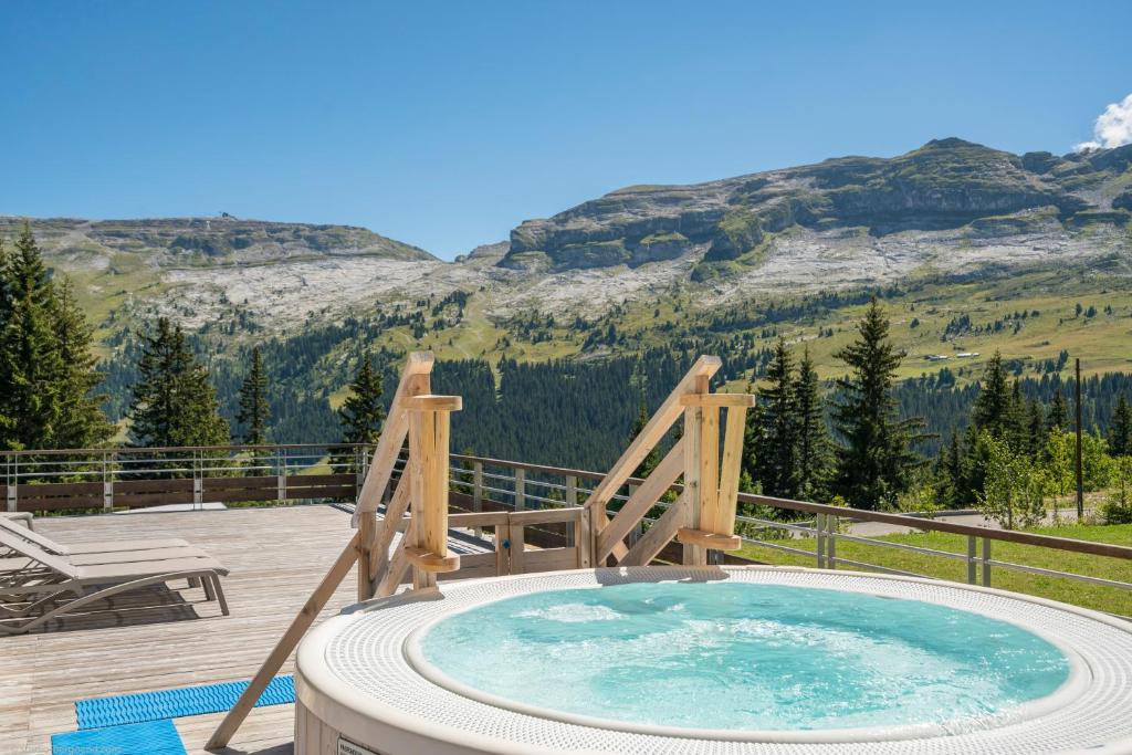 Jacuzzi Résidence Pierre & Vacances Premium Les Terrasses d'Hélios Hôtels Spa à Flaine