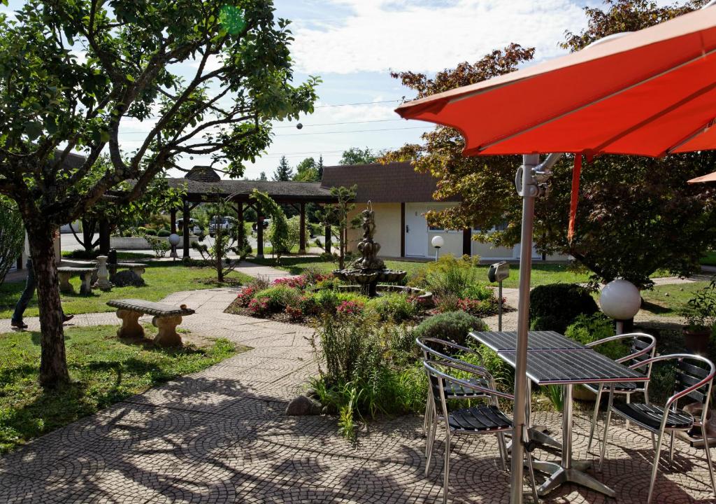 Jardin Hôtel Spa Charme Hôtel et Spa, Montbéliard Sud