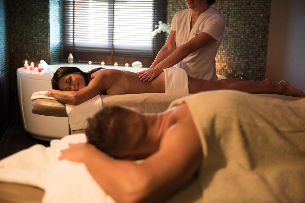 Massage Grand Hôtel Les Flamants Roses Thalasso & Spa Canet-en-Roussillon Massage Grand Hôtel Les Flamants Roses Thalasso & Spa Canet-en-Roussillon