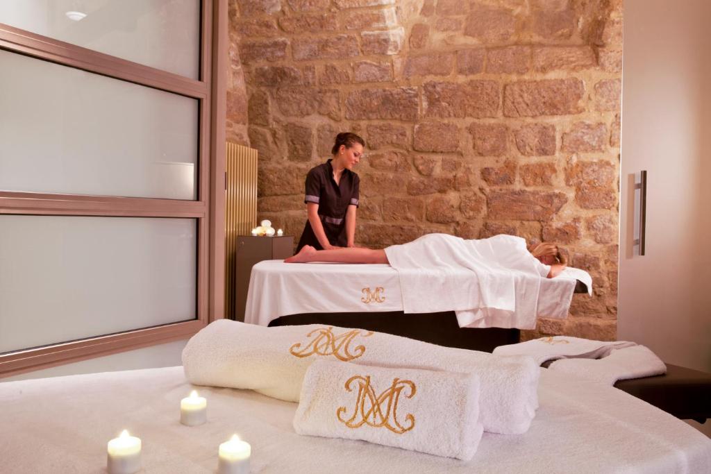 Massage Hôtel Spa La Maison d'Uzès Relais & Châteaux Uzès Massage Hôtel Spa La Maison d'Uzès Relais & Châteaux Uzès