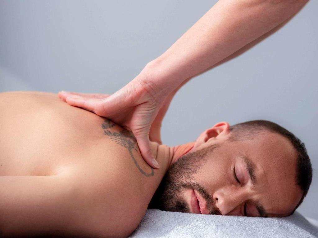 Massage Mercure Thalasso & Spa Port Fréjus Hôtels Massage Mercure Thalasso & Spa Port Fréjus Hôtels