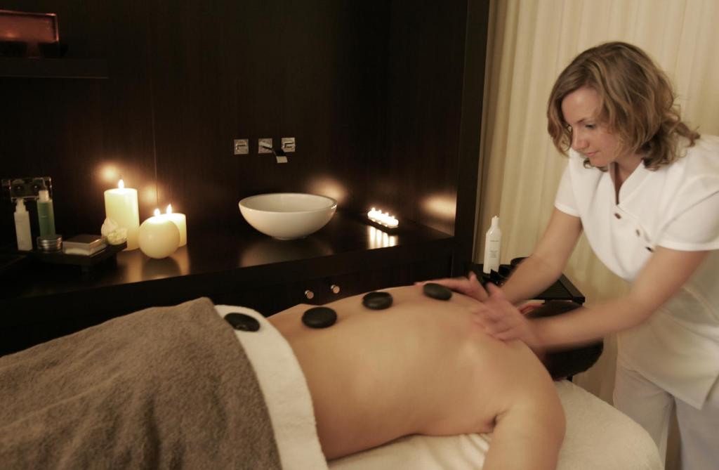 Massage Spa à Mougins Royal Mougins Golf, Hôtel & Spa de Luxe Massage Spa à Mougins Royal Mougins Golf, Hôtel & Spa de Luxe