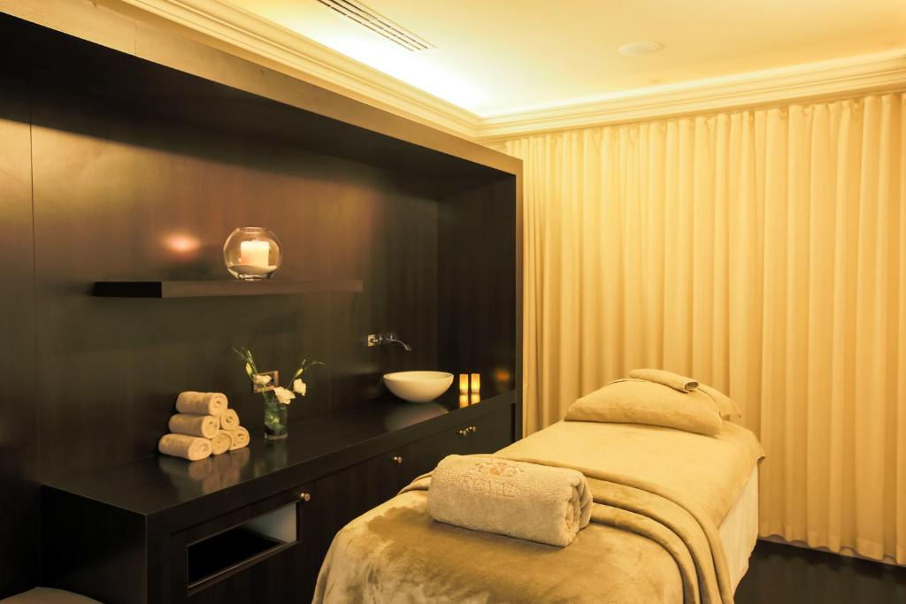 Massage Spa à Mougins Royal Mougins Golf, Hôtel & Spa de Luxe Massage Spa à Mougins Royal Mougins Golf, Hôtel & Spa de Luxe