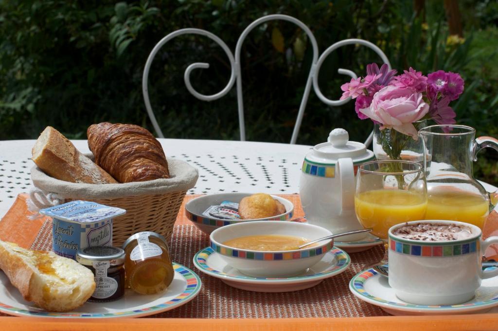Petit-déjeuner Hôtel-Résidence Le Lys Hôtels Spa à Cauterets