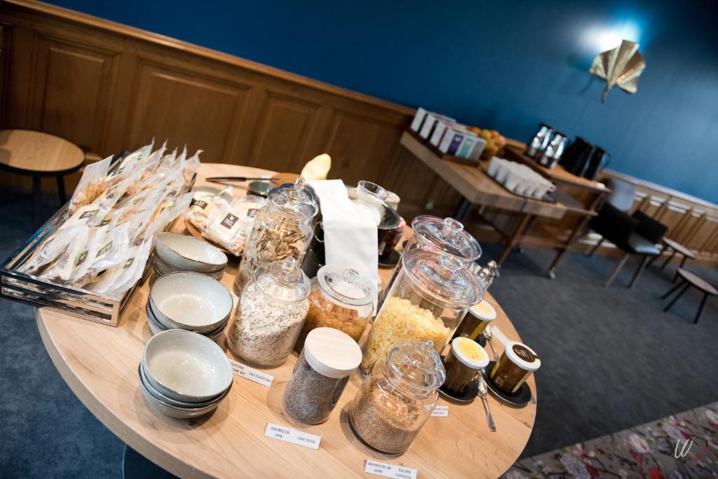 Petit-déjeuner Hôtels Spa à Châlons-en-Champagne Armes de