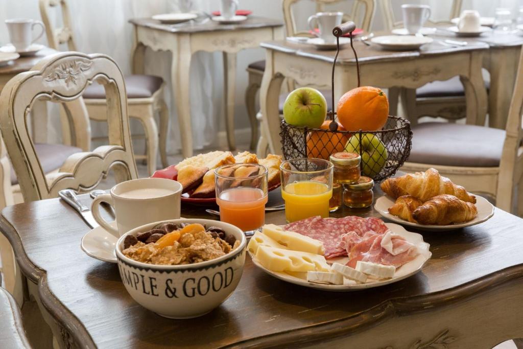 Petit-déjeuner Hôtels Spa à Chartres The Originals Boutique, Les Poèmes de Chartres (Inter)