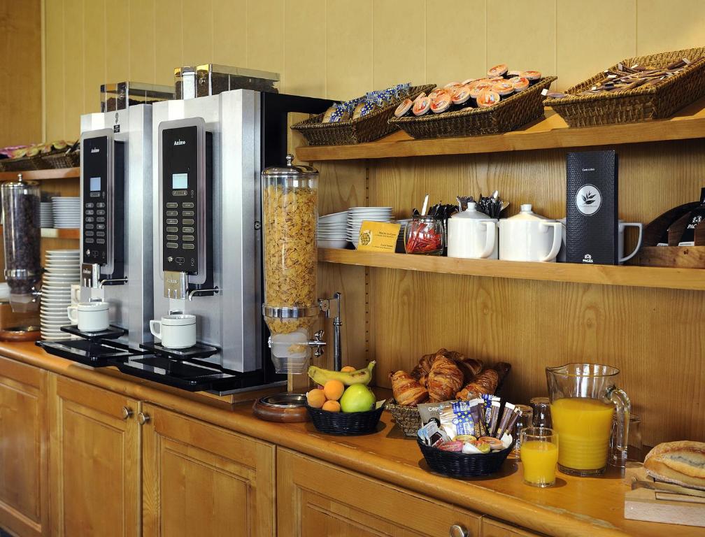 Petit-déjeuner Logis Luccotel Cosy Hôtels Spa à Loches Petit-déjeuner Logis Luccotel Cosy Hôtels Spa à Loches