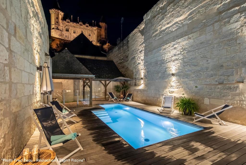 Piscine Hôtel Anne d'Anjou, The Originals Collection Spa à Saumur