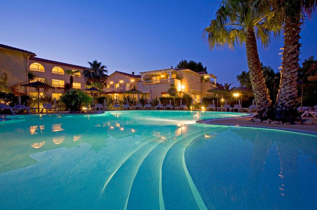 Hôtels Spa à Argelès-sur-Mer Piscine Hôtel Le Cottage à Argelès-sur-Mer