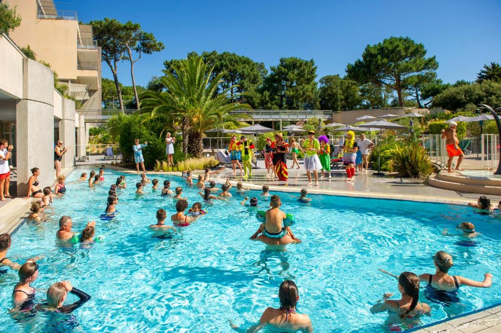 Piscine Hôtel Spa Club Vacances Bleues Les Jardins De l'Atlantique Talmont-Saint-Hilaire