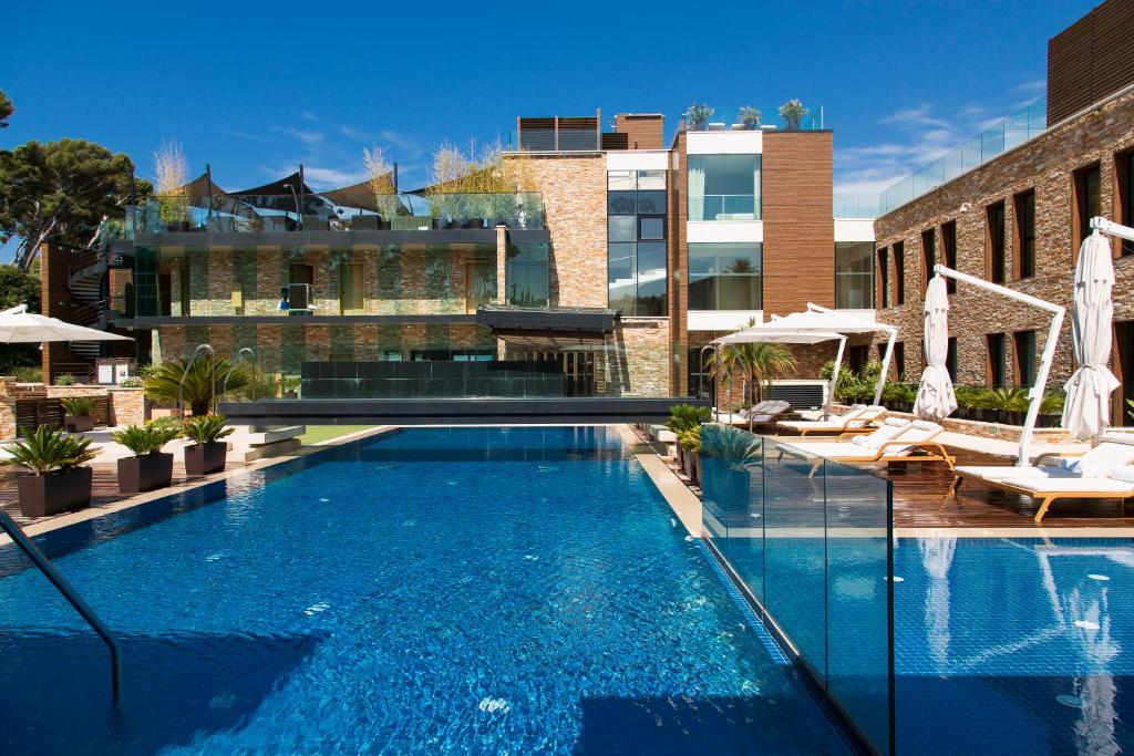 Piscine Hôtel Spa Hostellerie La Farandole Sanary-sur-Mer