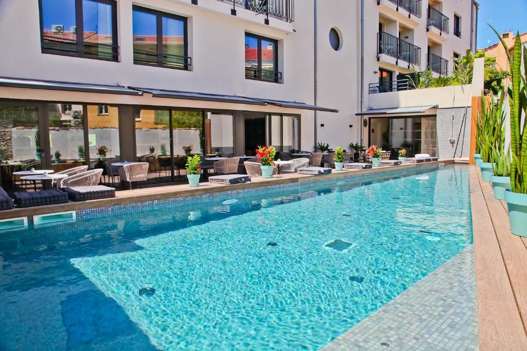 Piscine Hôtels Spa à Antibes La Villa Port d'