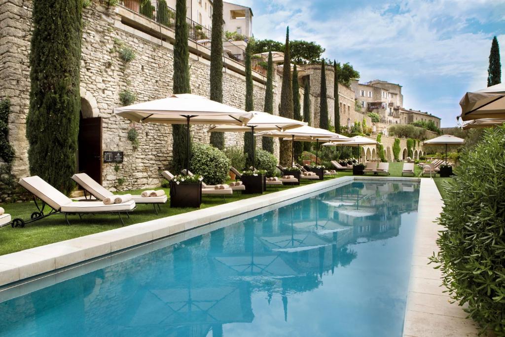 Piscine Hôtels Spa à Gordes Airelles Gordes, La Bastide