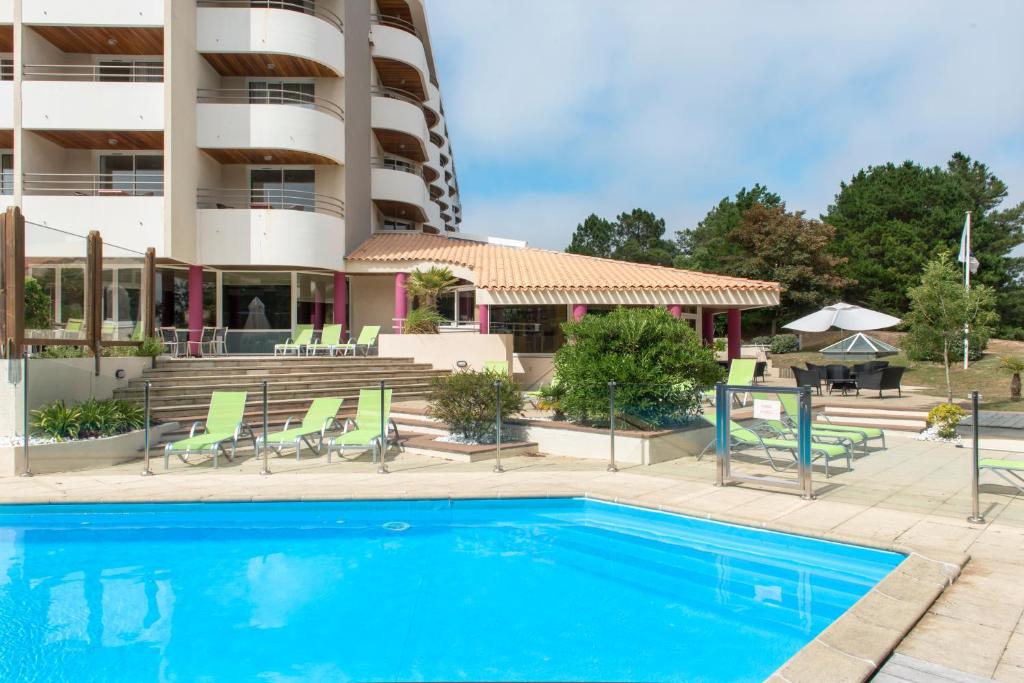 Piscine Hôtels Spa à Saint-Jean-de-Monts Résidence Valdys Thalasso & Spa - les Pins