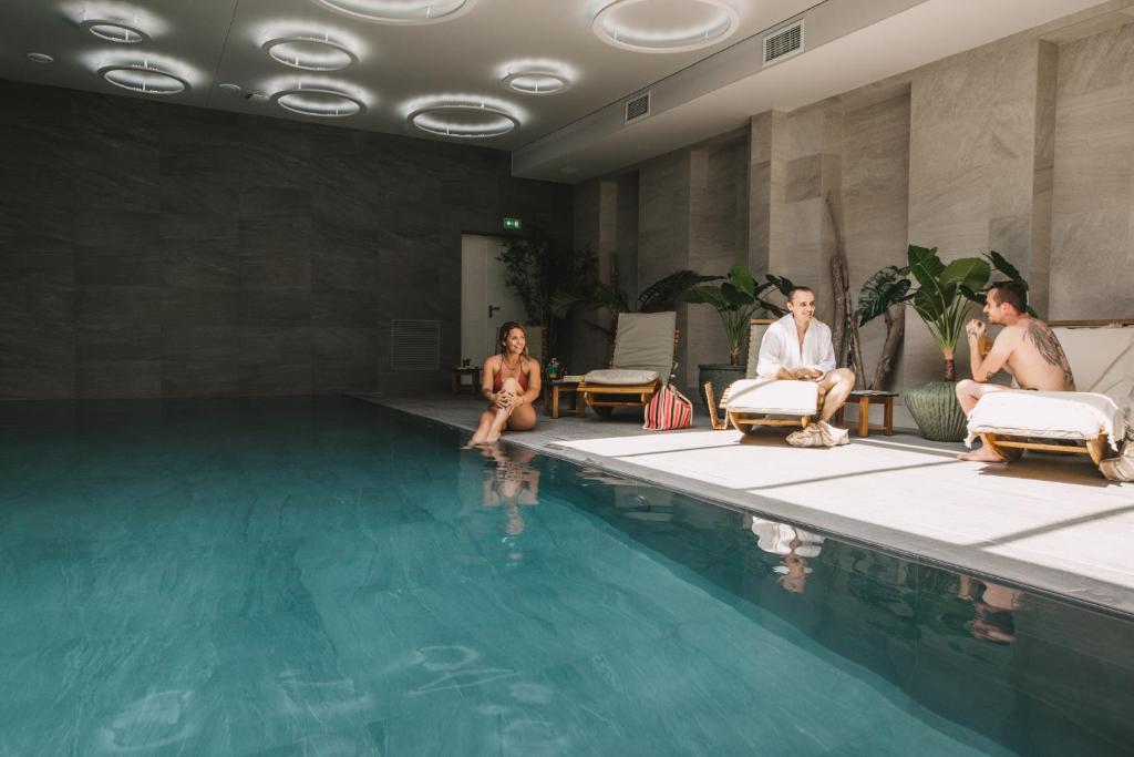 Piscine Intérieure Hôtel 1770 & Spa à Le Pontet
