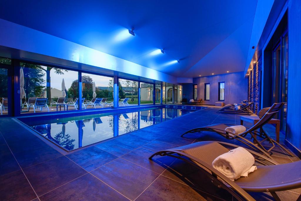 Piscine Intérieure Hôtel Spa Hôtel Spa La Cueillette Meursault
