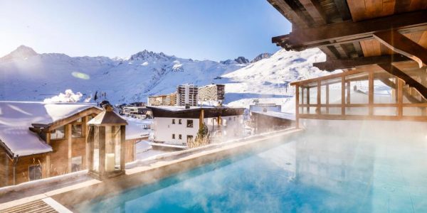 Piscine Intérieure Hôtel les Campanules by Les Etincelles Spa à Tignes