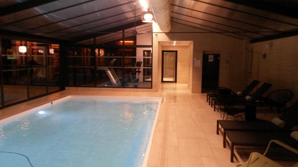 Piscine Intérieure Hôtels Spa à Centre-ville de Dijon Oceania Le Jura Dijon Piscine Intérieure Hôtels Spa à Centre-ville de Dijon Oceania Le Jura Dijon