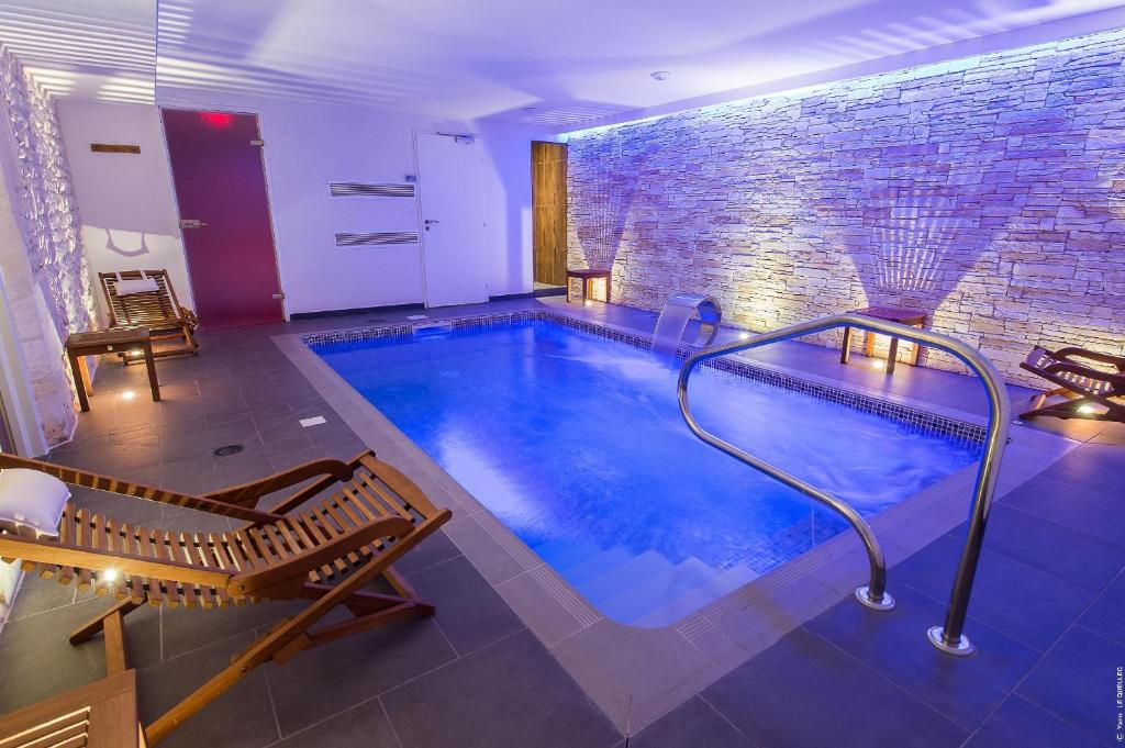 Piscine Intérieure Hôtels Spa à Cognac François Premier Centre