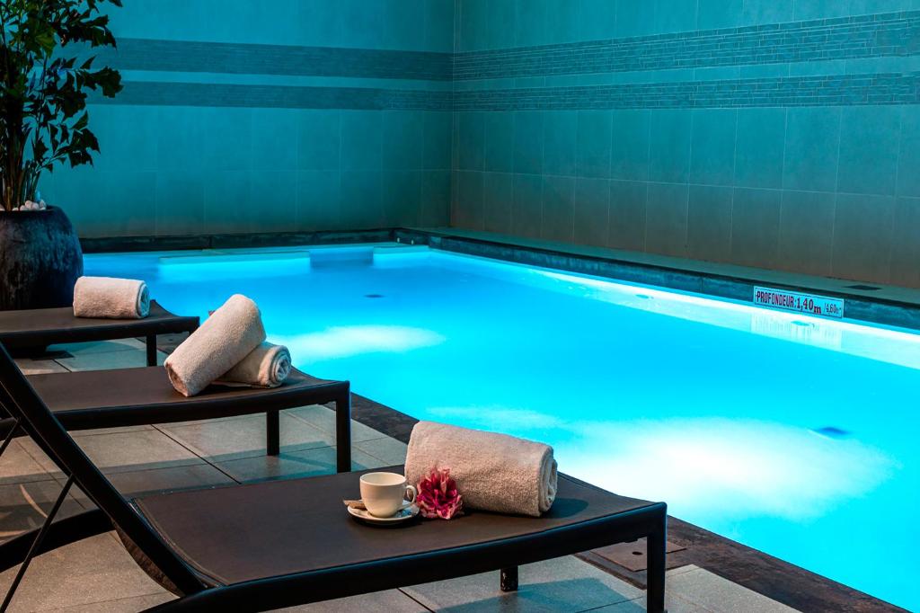 Piscine Intérieure Hôtels Spa à Mulhouse Holiday Inn Mulhouse, an IHG Hôtel