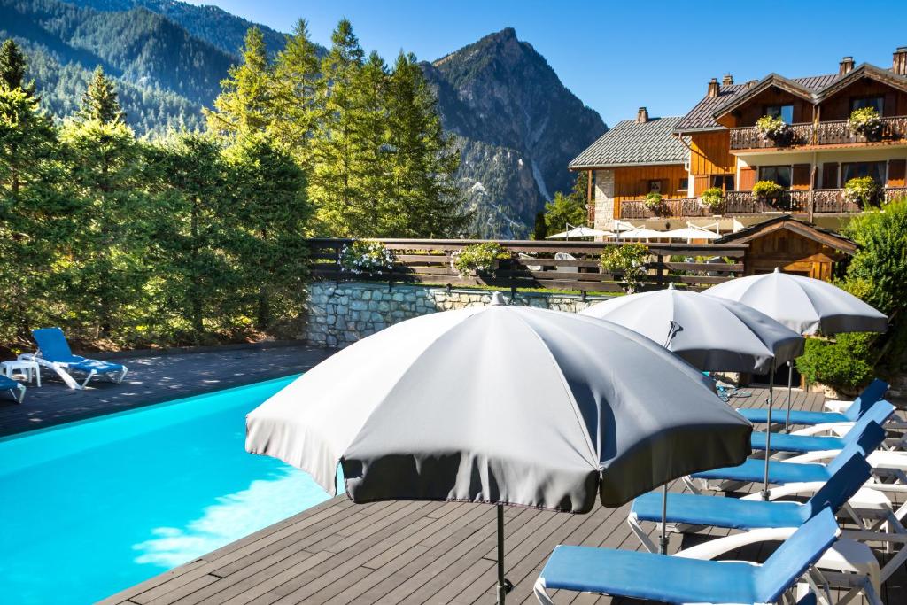 Piscine Intérieure Hôtels Spa à Pralognan-la-Vanoise Chalet Hôtel Les Airelles