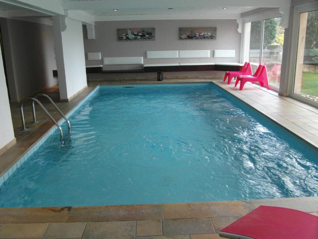 Piscine Intérieure Hôtels à La Petite-Pierre Spa Hôtel Restaurant Au Lion d'Or Piscine Intérieure Hôtels à La Petite-Pierre Spa Hôtel Restaurant Au Lion d'Or