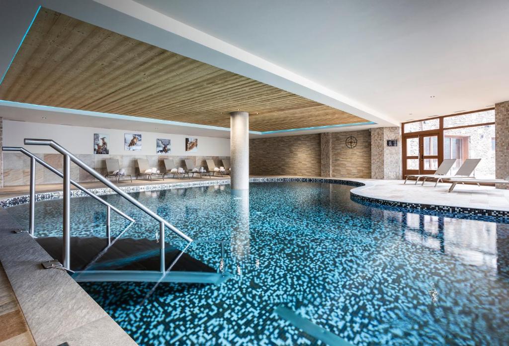 Piscine Intérieure Résidence Daria I Nor by les Etincelles Spa à L'Alpe-d'Huez