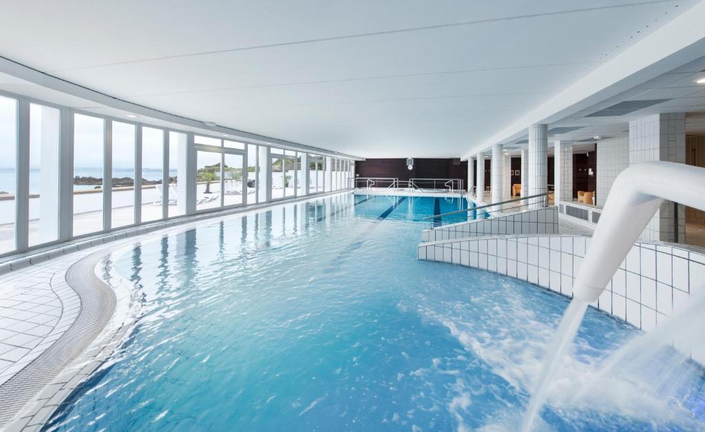 Piscine Intérieure Spa à Douarnenez Hôtel Spa Valdys - L'Escale Marine