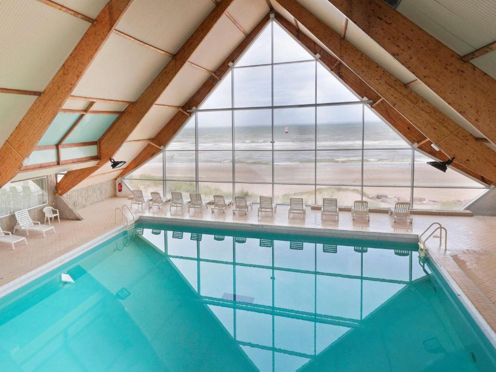Piscine Intérieure ibis Thalassa Le Touquet Hôtels Spa à Le Touquet-Paris-Plage